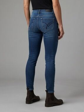 William Rast Midnight Wash Skinny Jeans Size 8